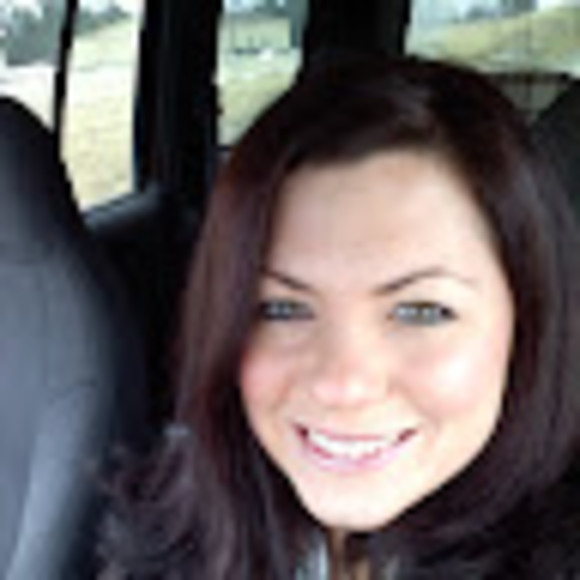 Meet your Posher, Amanda - Picture 1 of 1